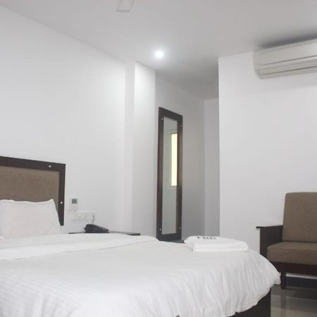 Hotel Alshifa Tbg Residency Perintalmanna Exteriér fotografie